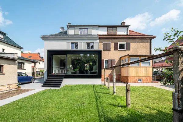 Sanierung einer Doppelhaush&auml;lfte in Leipzig